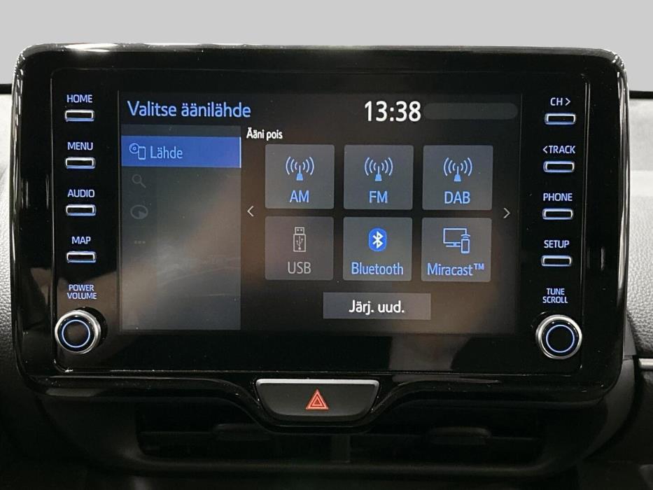 TOYOTA Yaris 2021