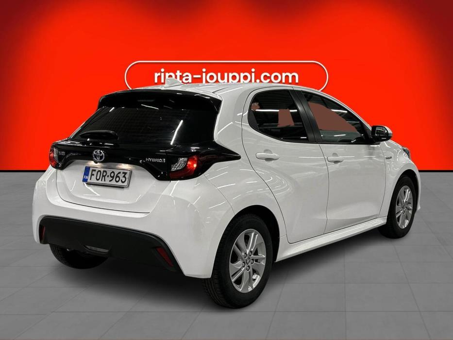 TOYOTA Yaris 2021
