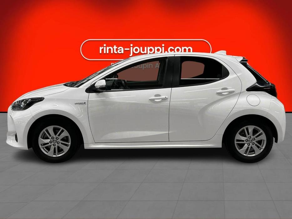 TOYOTA Yaris 2021