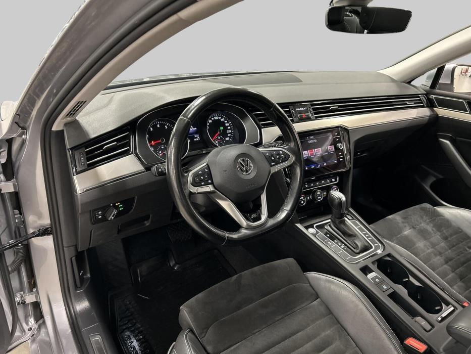 VOLKSWAGEN Passat 2020