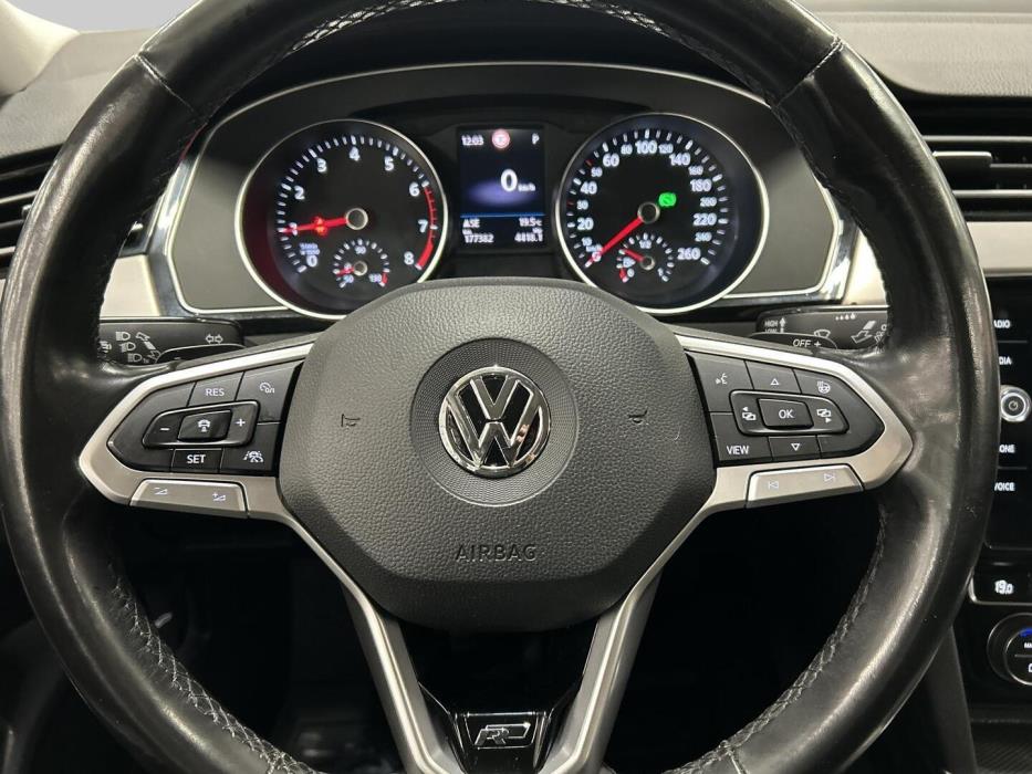 VOLKSWAGEN Passat 2020