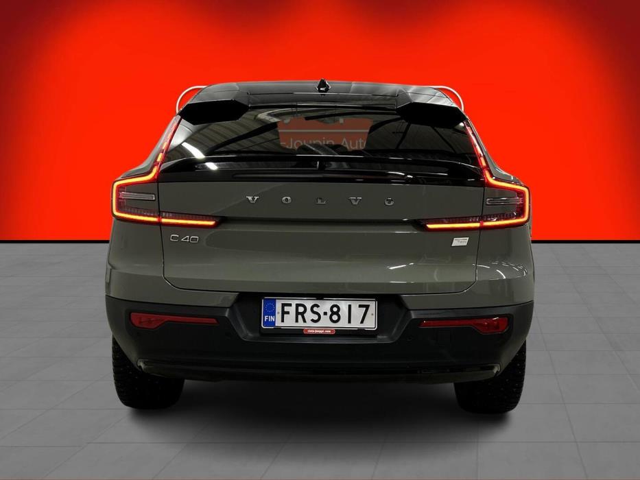 VOLVO C40 2022