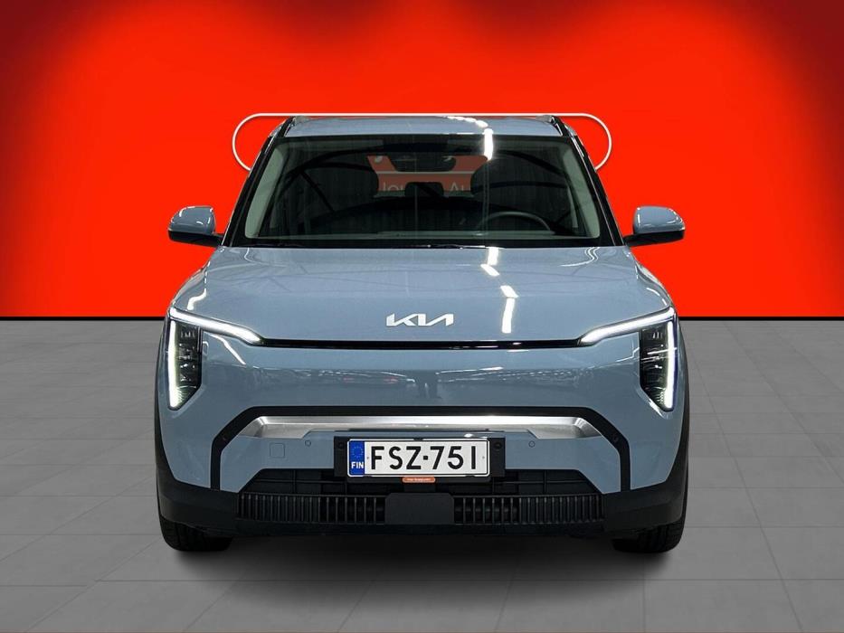 KIA EV3 2025