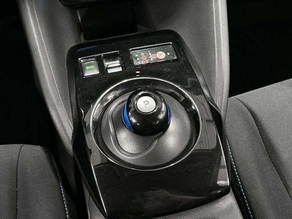 NISSAN Leaf 2020