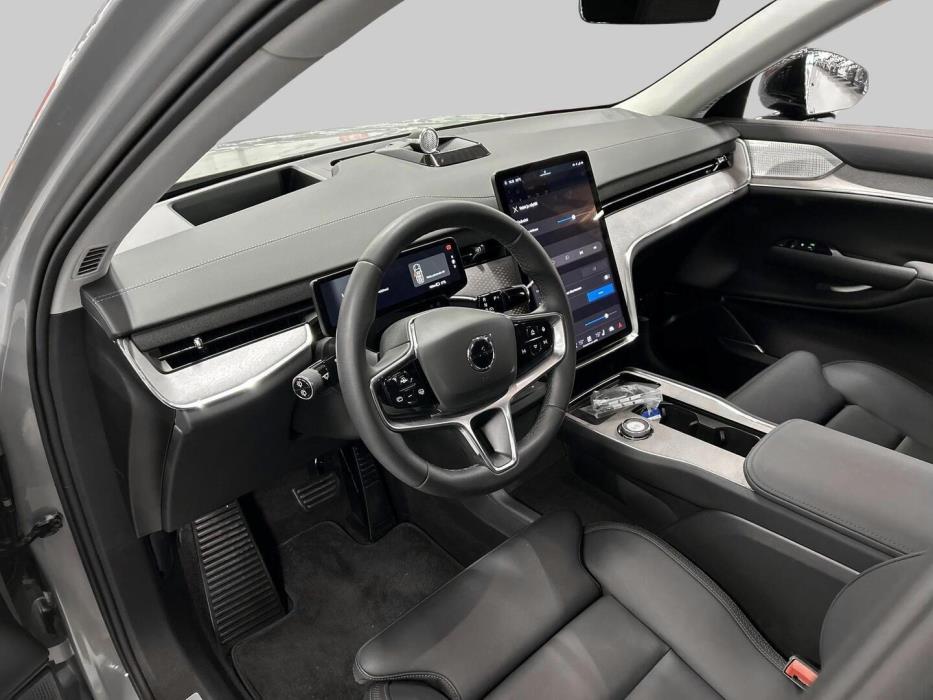 VOLVO EX90 2025