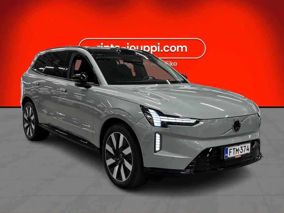 VOLVO EX90 2025