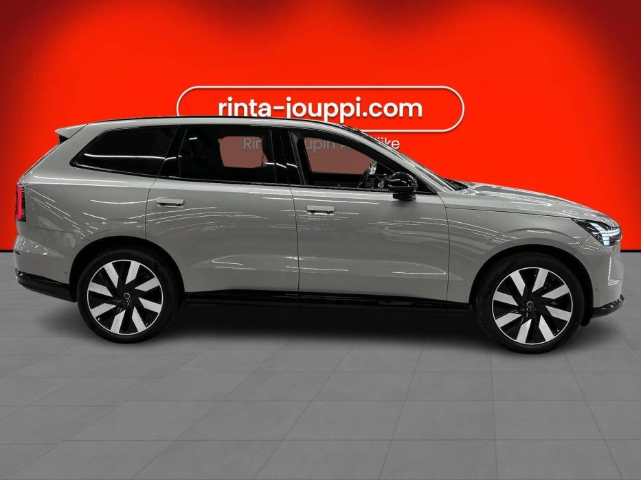 VOLVO EX90 2025
