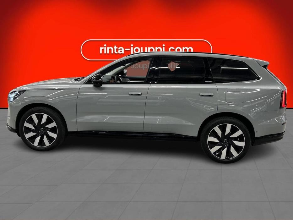 VOLVO EX90 2025