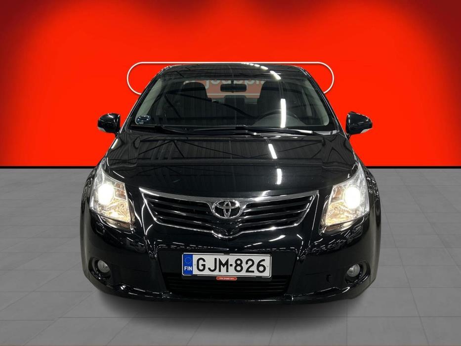 TOYOTA Avensis 2011