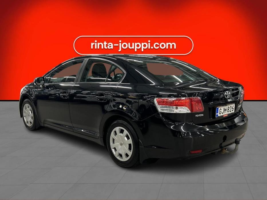TOYOTA Avensis 2011