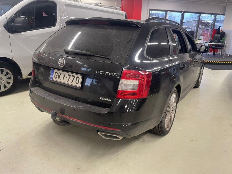 SKODA Octavia 2013