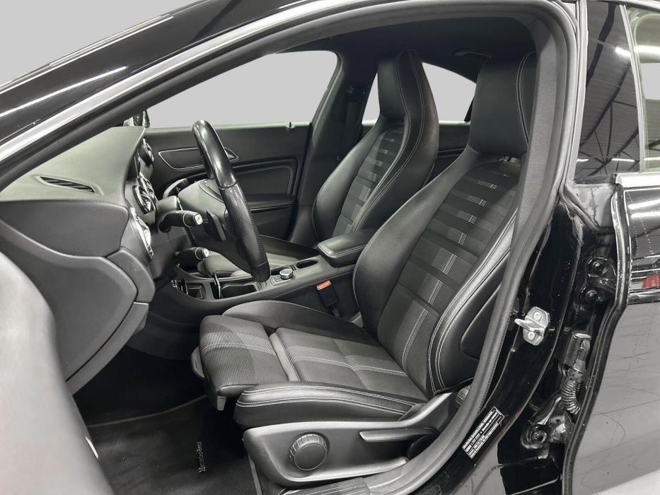 MERCEDES-BENZ CLA 2019