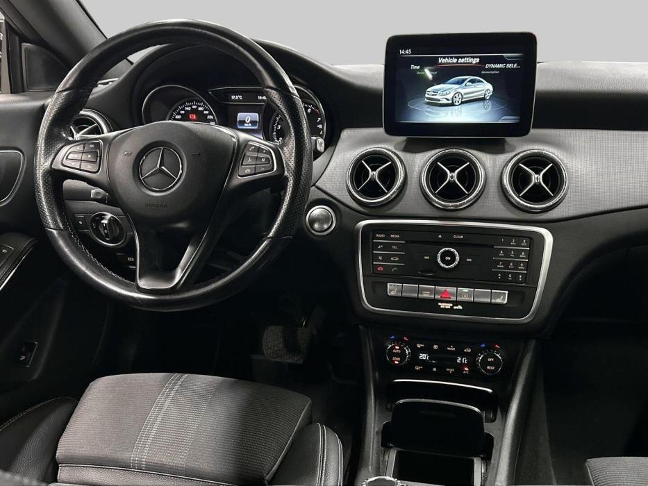 MERCEDES-BENZ CLA 2019
