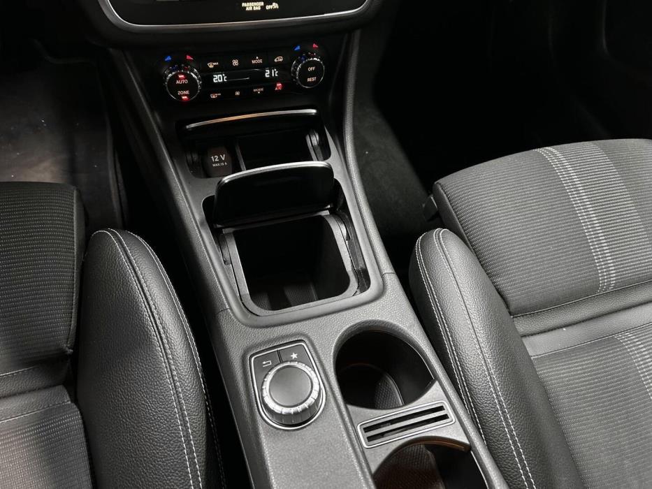MERCEDES-BENZ CLA 2019