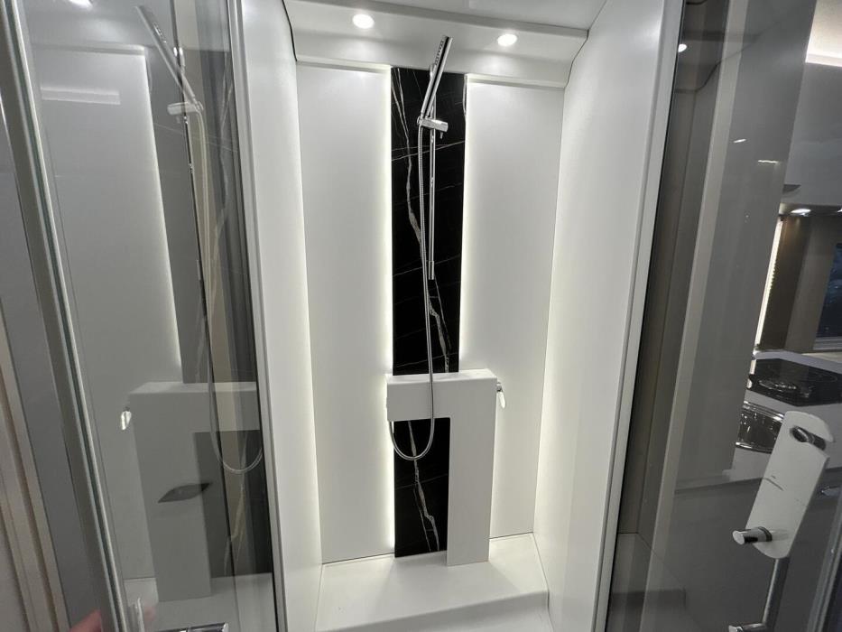 BÜRSTNER Elegance i920 G 2022