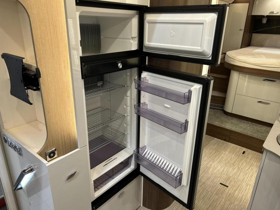 BÜRSTNER Elegance i920 G 2022