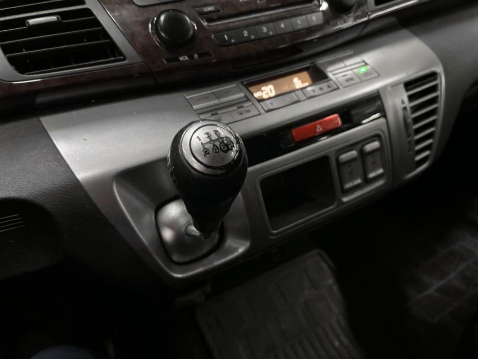 HONDA FR-V 2005