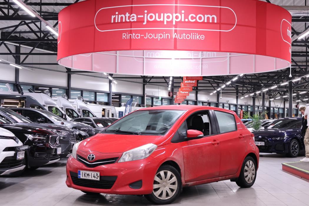 TOYOTA Yaris 2012