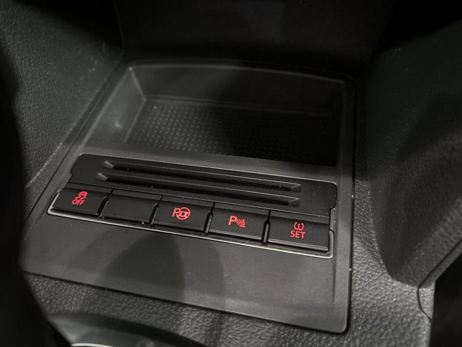 VOLKSWAGEN Touran 2014