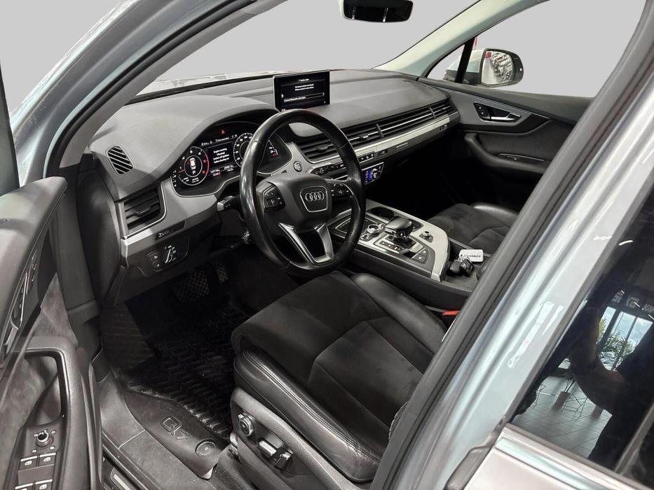 AUDI Q7 2016