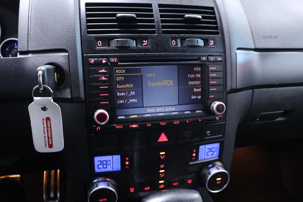 VOLKSWAGEN Touareg 2009