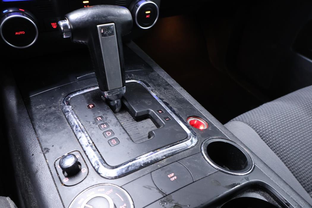 VOLKSWAGEN Touareg 2009