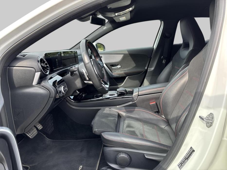 MERCEDES-BENZ A 2020