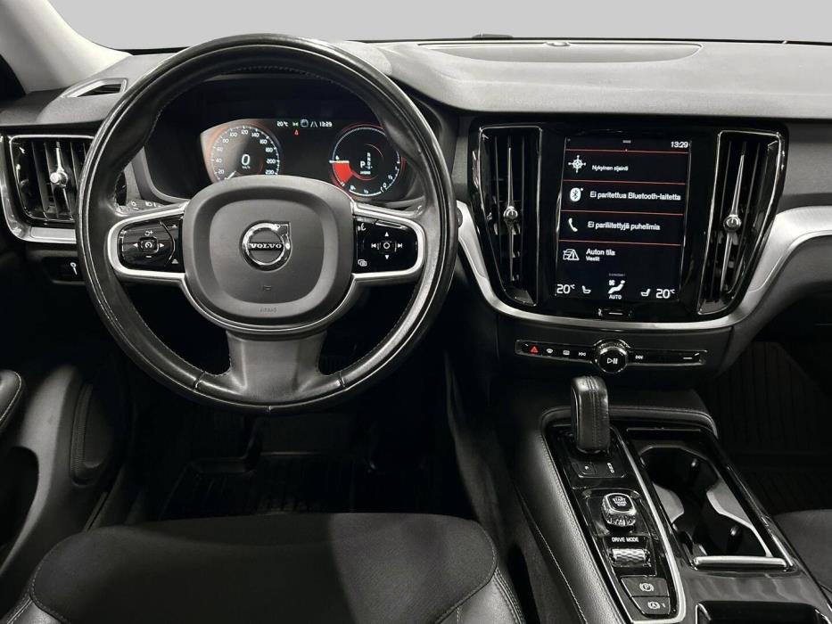 VOLVO V60 2020