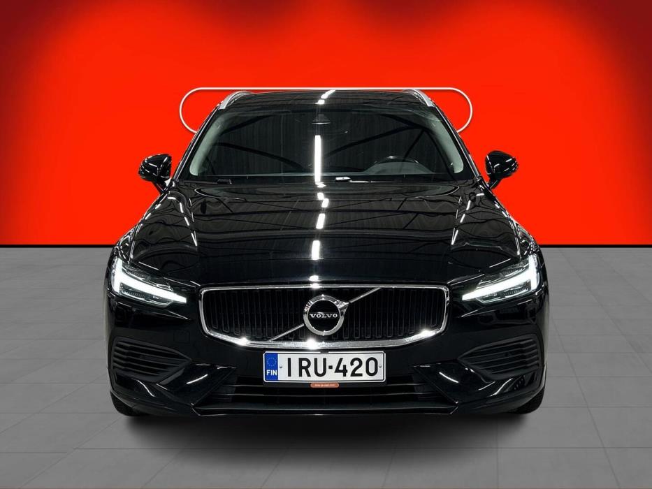 VOLVO V60 2020