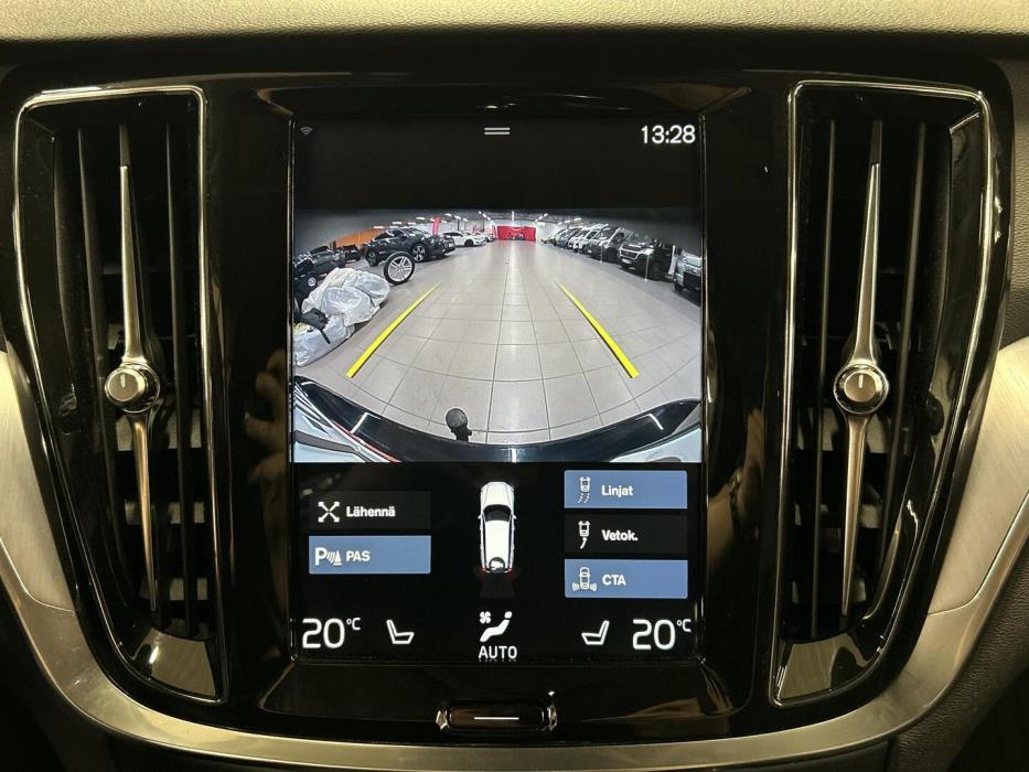 VOLVO V60 2020