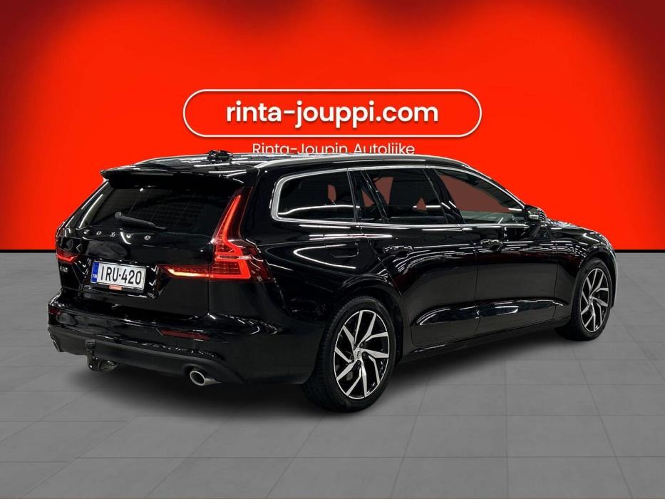 VOLVO V60 2020