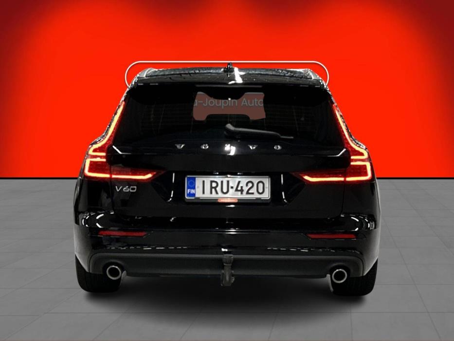 VOLVO V60 2020