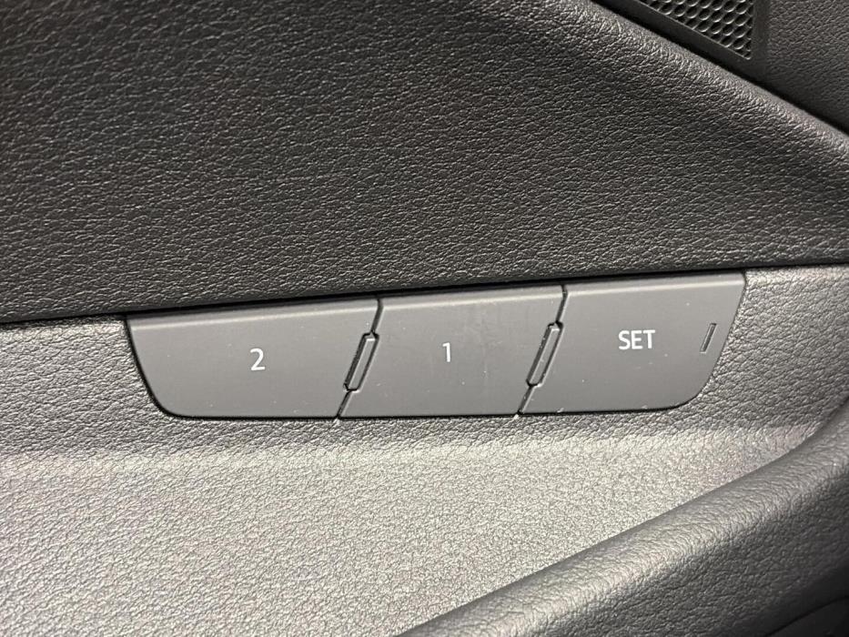 AUDI E-TRON 2022