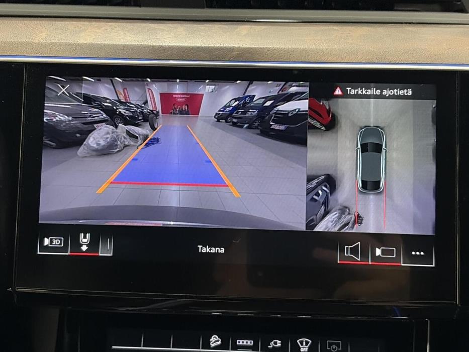 AUDI E-TRON 2022