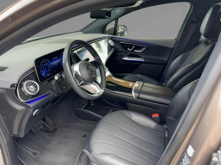 MERCEDES-BENZ EQE SUV 2025