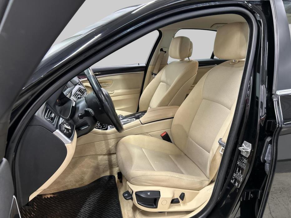 BMW 520 2012