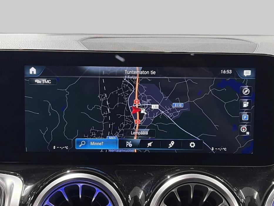 MERCEDES-BENZ EQB 2022