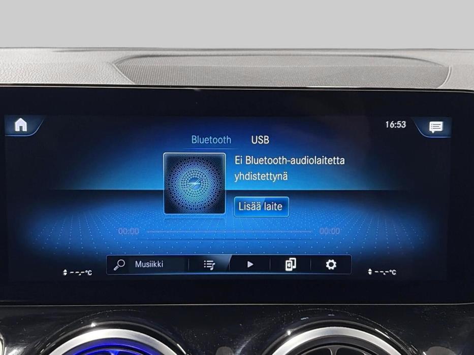 MERCEDES-BENZ EQB 2022