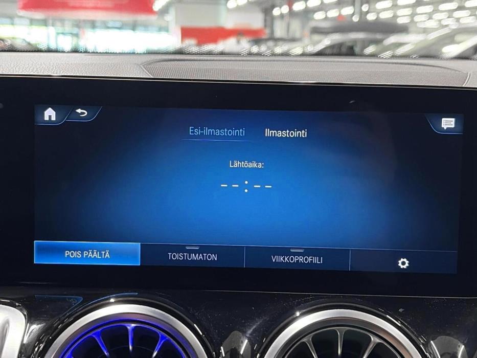 MERCEDES-BENZ EQB 2022