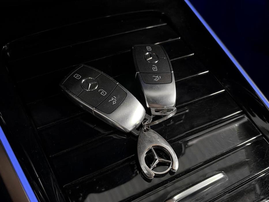 MERCEDES-BENZ EQB 2022