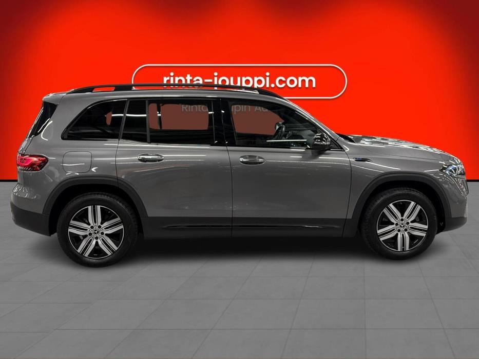 MERCEDES-BENZ EQB 2022