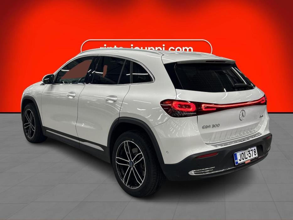 MERCEDES-BENZ EQA 2023