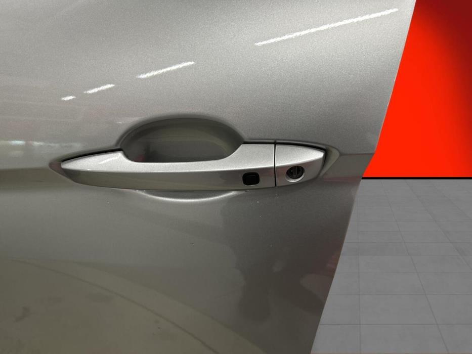 MITSUBISHI ECLIPSE CROSS 2024