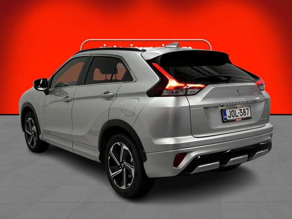 MITSUBISHI ECLIPSE CROSS 2024