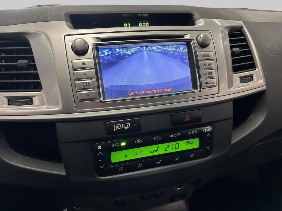 TOYOTA Hilux 2012