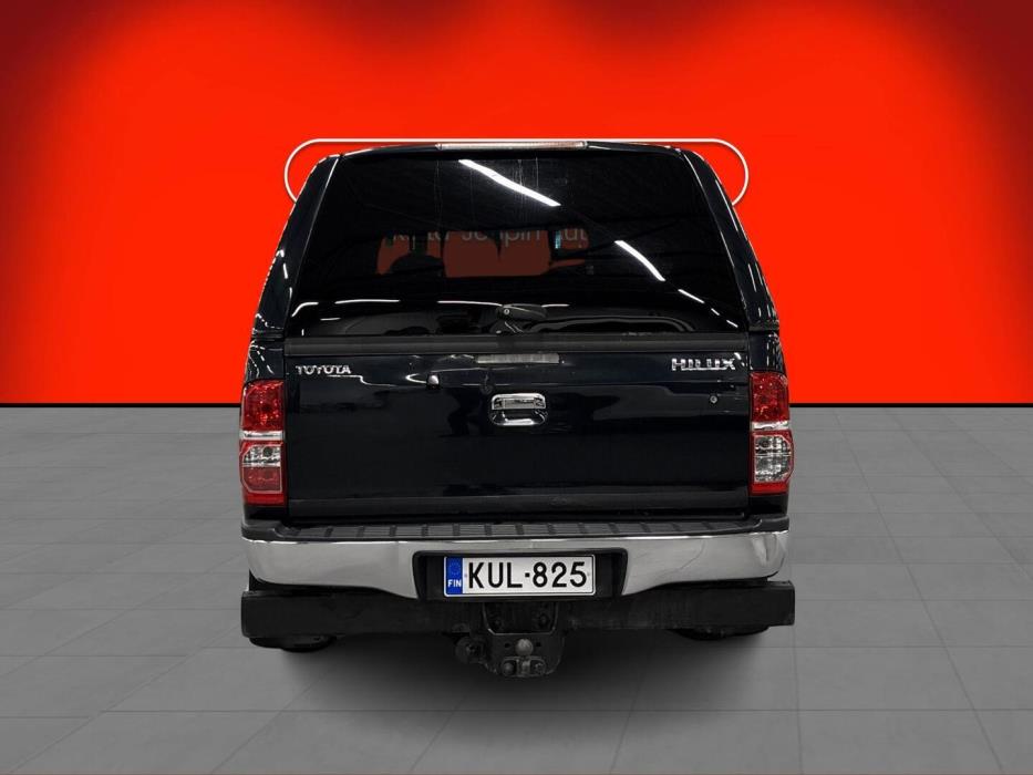 TOYOTA Hilux 2012