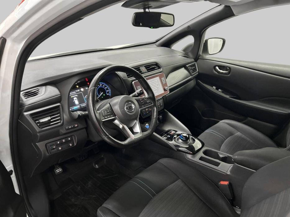 NISSAN Leaf 2021
