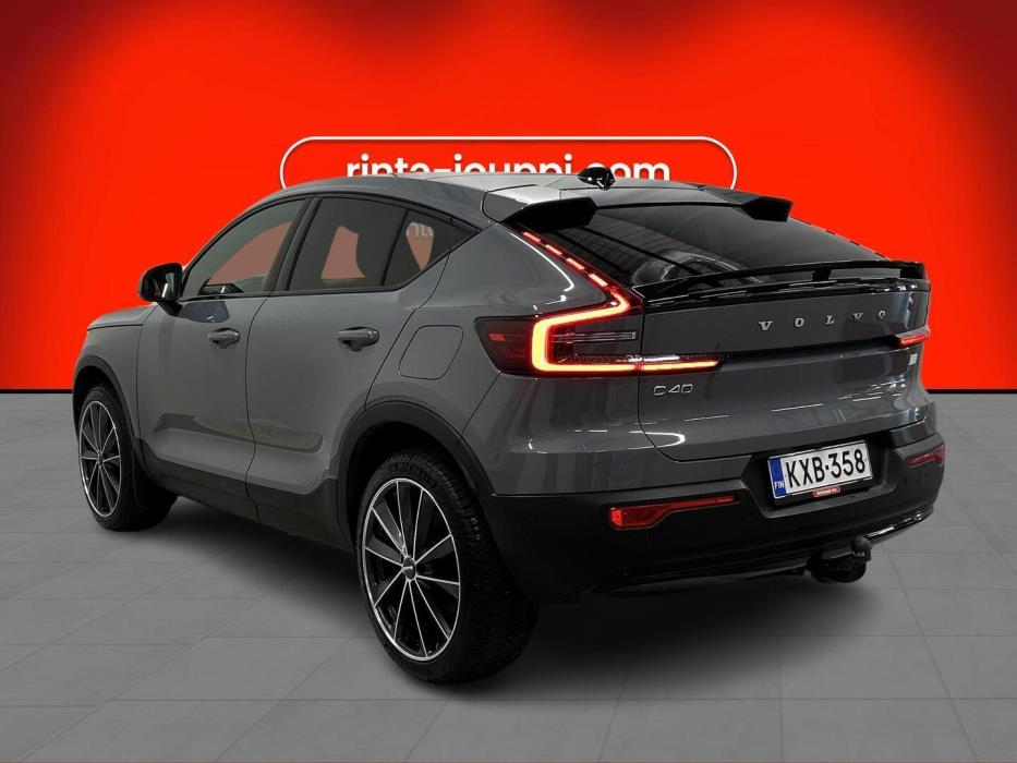 VOLVO C40 2023