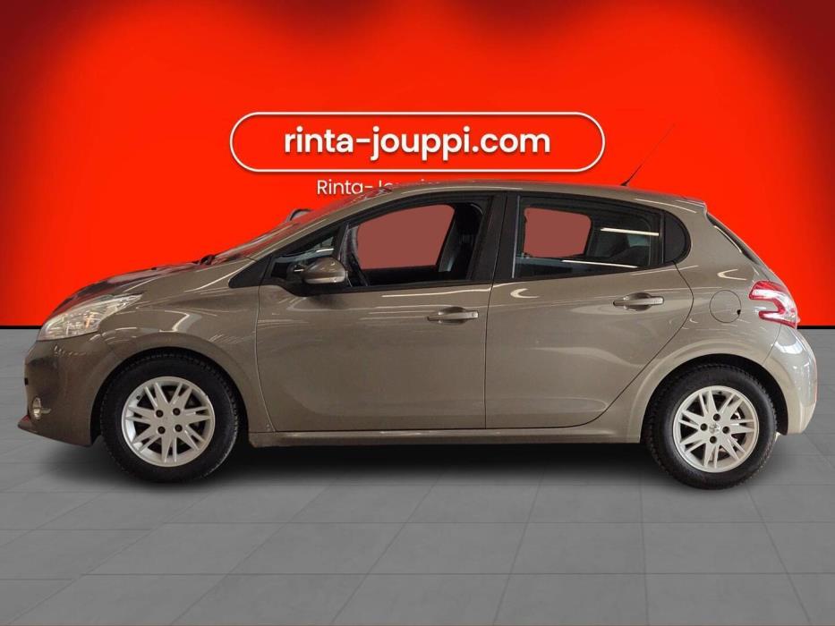 PEUGEOT 208 2013