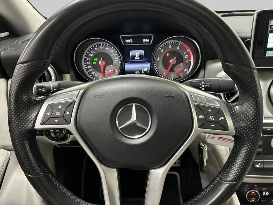 MERCEDES-BENZ CLA 2014